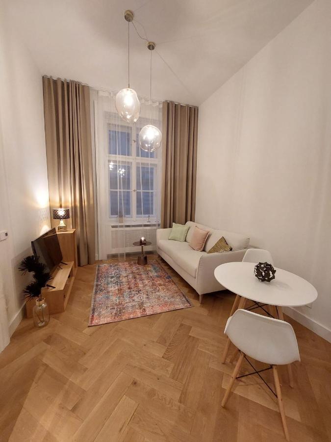 Luxury Apartment In The Centre Praga Zewnętrze zdjęcie