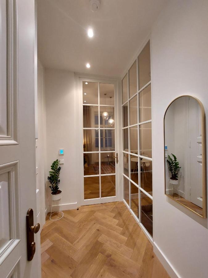 Luxury Apartment In The Centre Praga Zewnętrze zdjęcie